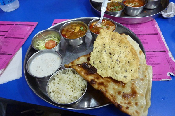 11 Places You Have To Eat At In Amritsar If You're Visiting For A Day